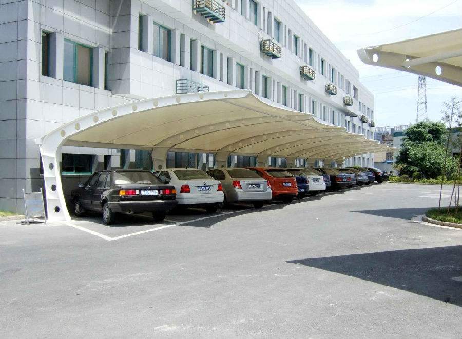 為什么要注意日常膜結(jié)構(gòu)車棚的防火問題？