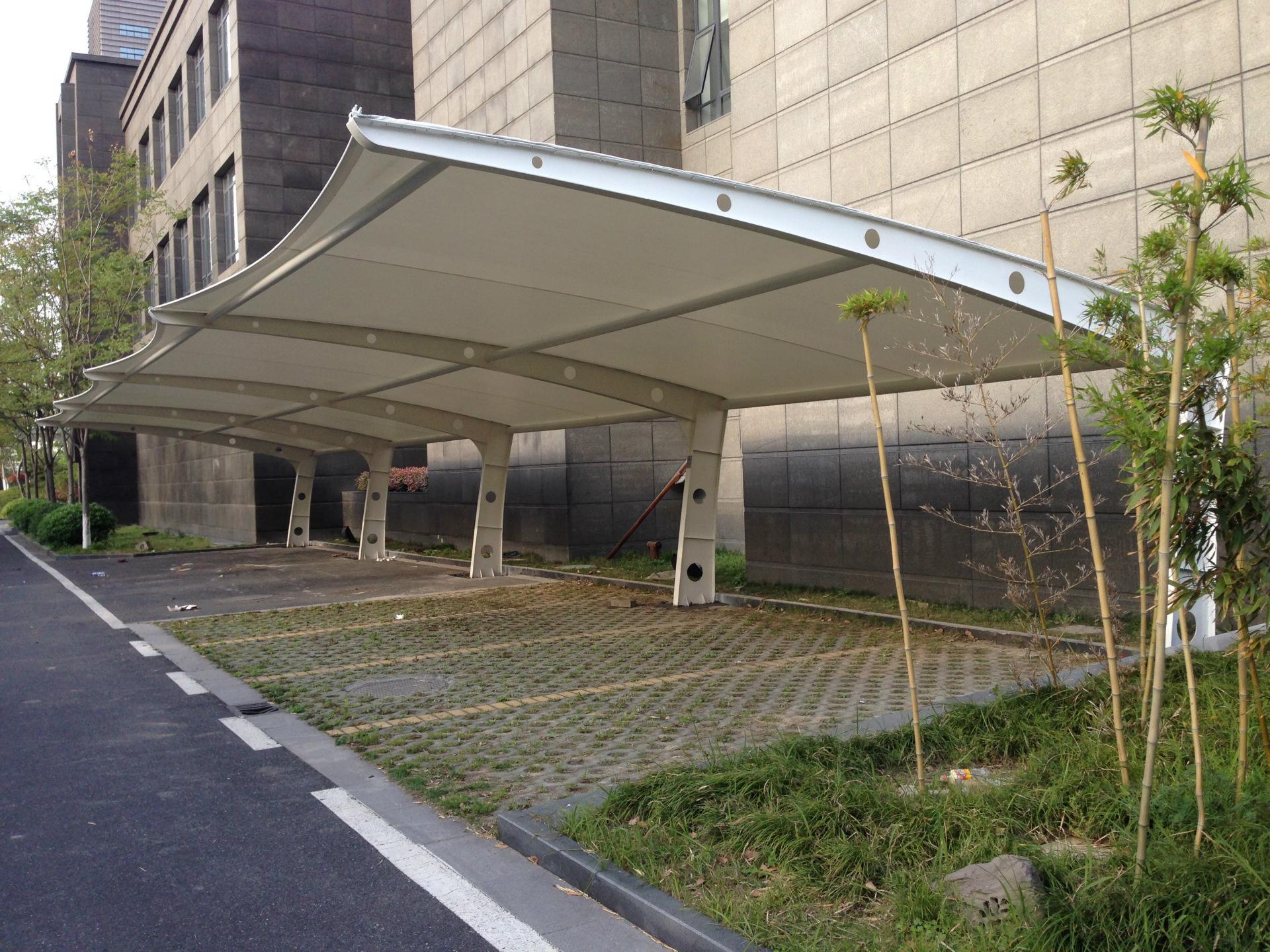 膜結(jié)構(gòu)車棚的隔熱效果如何？